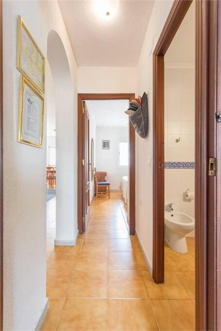 Beautiful Apartment With 2 Bedrooms Close To Beach Torrevieja Bagian luar foto